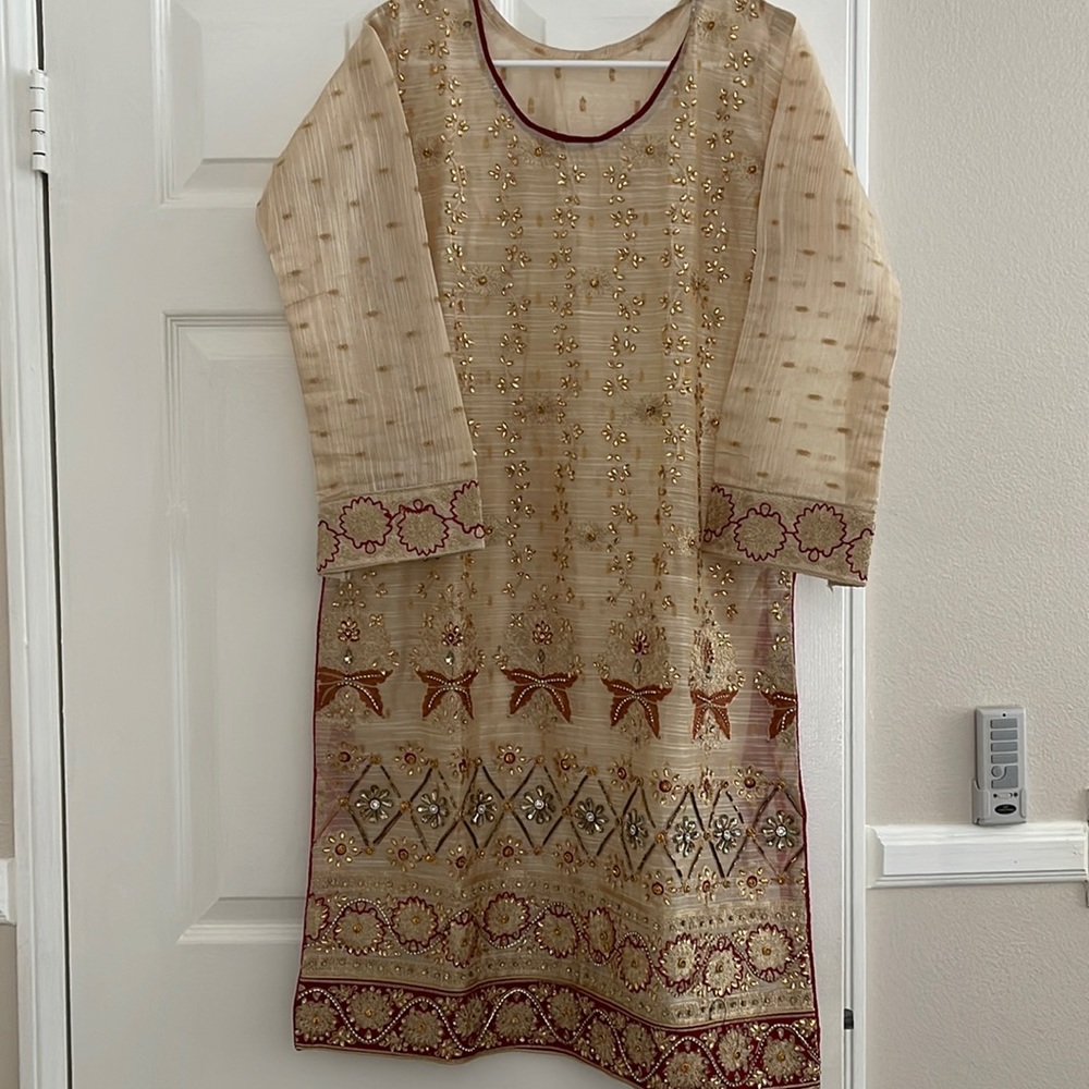 Pakistani 3 piece dress